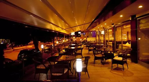 کافی شاپ Dabaklar Hotel Kusadasi